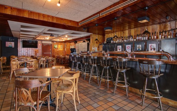 Broue Pub Brouhaha Ahuntsic by null