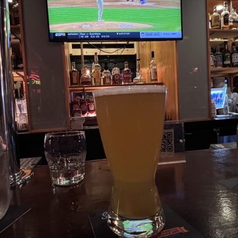 Jake Melnick's Corner Tap - Sports Bars Near Me - Chicago, Illinois