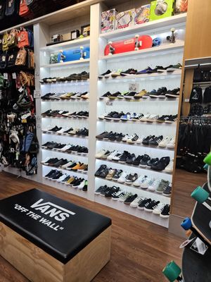 Gallerìa Shop Lucy Activewear Debuts New Store Concept at Galleria