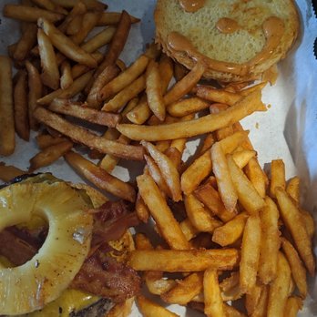 Knuckleheads - Big Kahuna burger - New American Near Me - Wallingford, Connecticut Knuckleheads - Big Kahuna burger - New American Near Me - Wallingford, Connecticut