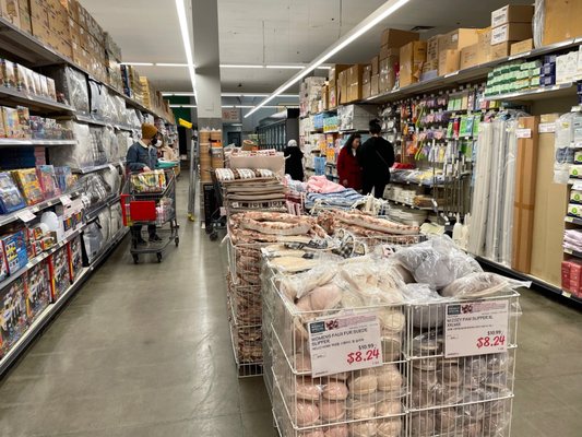 H Mart Long Island City by null