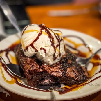 Rockfish Seafood & Grill - a desert with ice cream - Seafood Near Me - Mckinney, Texas