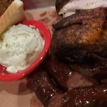 Doc's Commerce Smokehouse - Barbeque Near Me - Milwaukee, Wisconsin
