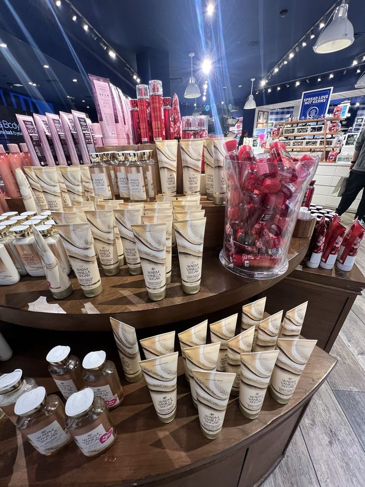Bath & Body Works Logo