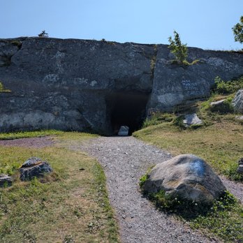 Brigus Tunnel - Landmarks & Historical Buildings Near Me - Marysvale, Newfoundland and Labrador