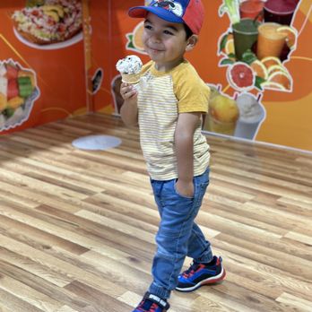 Baja Ice Cream - Kids favorite. And for grownups they have fresh fruit and antojitos Mexicanos. - Desserts Near Me - Fairfield, California