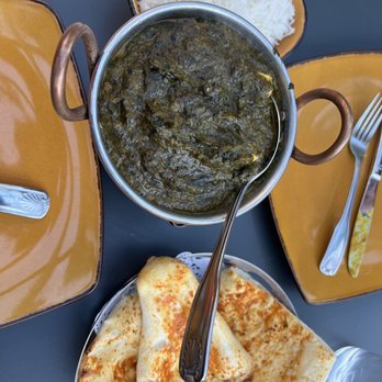 Jyoti Indian Cuisine - Saag Paneer Garlic Naan Bread - Indian Near Me - Washington, DC, District of Columbia
