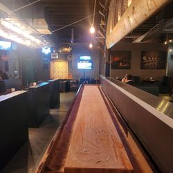 41st Street Pub & Aircraft Sales