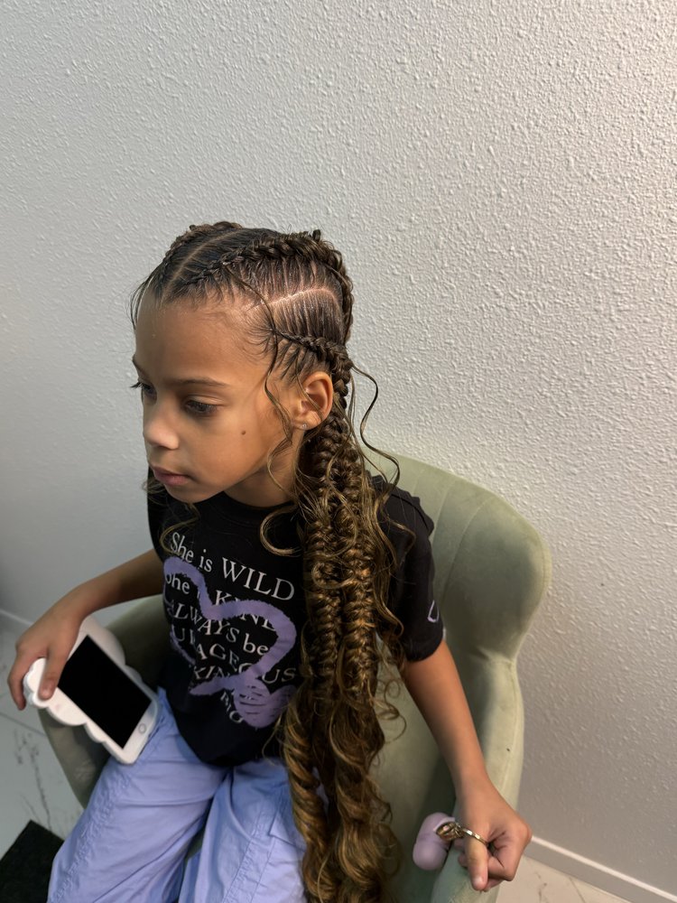 Hair By Mxddie Logo