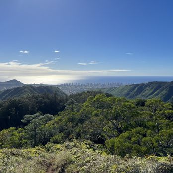 Mau'umae Trail - Hiking Near Me - Honolulu, Hawaii