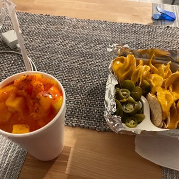 Emoji Snack - a hot dog and a bowl of chili - Desserts Near Me - Laredo, Texas Emoji Snack - a hot dog and a bowl of chili - Desserts Near Me - Laredo, Texas