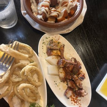Bodega Spanish Tapas & Lounge - Calamares Fritos Con Ali-Oli Patatas Bravas - Tapas Bars Near Me - Washington, DC, District of Columbia Bodega Spanish Tapas & Lounge - Calamares Fritos Con Ali-Oli Patatas Bravas - Tapas Bars Near Me - Washington, DC, District of Columbia