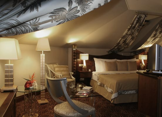 Art Deco Imperial Hotel by null