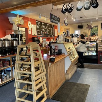 Montana Coffee Traders - a woman working in a coffee shop - Coffee & Tea Near Me - Columbia Falls, Montana Montana Coffee Traders - a woman working in a coffee shop - Coffee & Tea Near Me - Columbia Falls, Montana