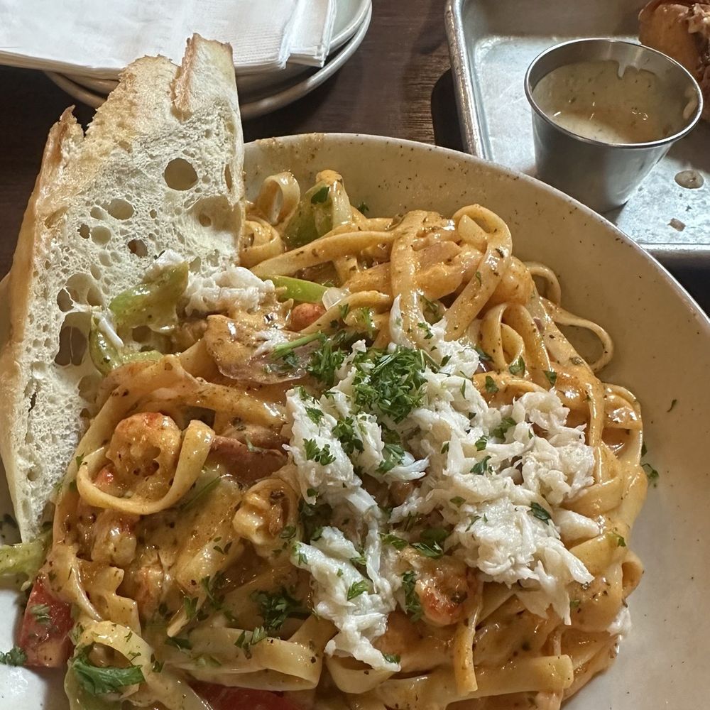 Venice Kitchen - Creole Delight - Pizza Near Me - Memphis, Tennessee Venice Kitchen - Creole Delight - Pizza Near Me - Memphis, Tennessee