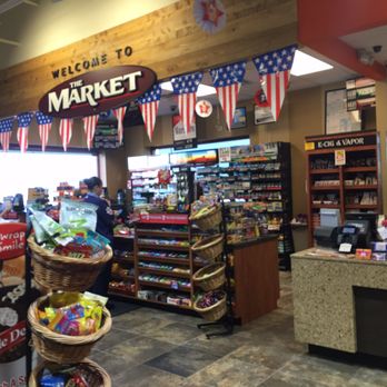 Gas N Wash - Checkout area - Gas Stations Near Me - Frankfort, Illinois