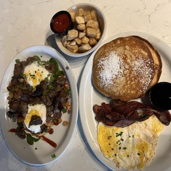 Bistro Cafe - Si no es juan es pedro (left) American breakfast (right) - Puerto Rican Near Me - San Juan, Puerto Rico Bistro Cafe - Si no es juan es pedro (left) American breakfast (right) - Puerto Rican Near Me - San Juan, Puerto Rico