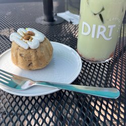 Dirt Coffee Bar - Strawberry matcha & gf Bundt cake