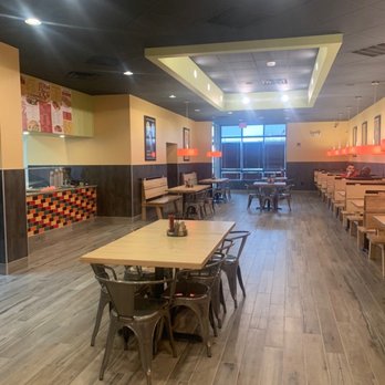 Cuzino’s Family Kitchen - the dining area - Italian Near Me - Middletown, Delaware