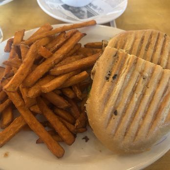 Eggy's Diner Chicago - Pesto panini - Breakfast & Brunch Near Me - Chicago, Illinois