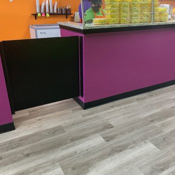 MangoLina - Langley Park - Bad attitude employe should be fired!! - Desserts Near Me - Hyattsville, Maryland
