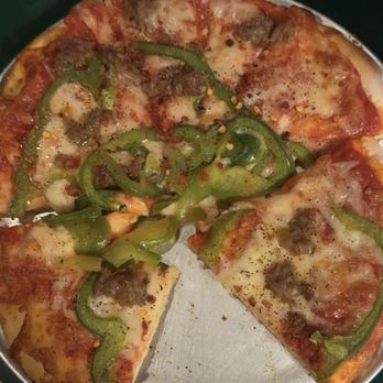 Shakespeare's Pizza - Downtown - 8" Build Your Own personal pizza w/ Green Peppers + Italian Sausage - Pizza Near Me - Columbia, Missouri Shakespeare's Pizza - Downtown - 8" Build Your Own personal pizza w/ Green Peppers + Italian Sausage - Pizza Near Me - Columbia, Missouri