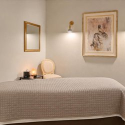 Fountain Spa - Facial Room