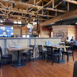 Chuck's Roadhouse - Inside