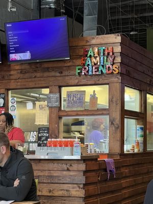 Yo' Mama's by null