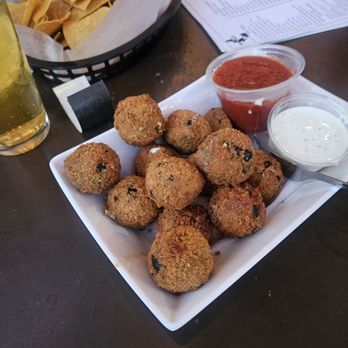 Billy's Sports Grill - Fried loves were bomb AF - Sports Bars Near Me - Birmingham, Alabama