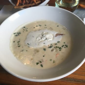 Pearl Diver - Clam Chowder (12) - Seafood Near Me - Toronto, Ontario Pearl Diver - Clam Chowder (12) - Seafood Near Me - Toronto, Ontario