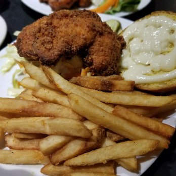 Mom's Kitchen & Bar - Chicken Sandwich - Bars Near Me - Astoria, New York