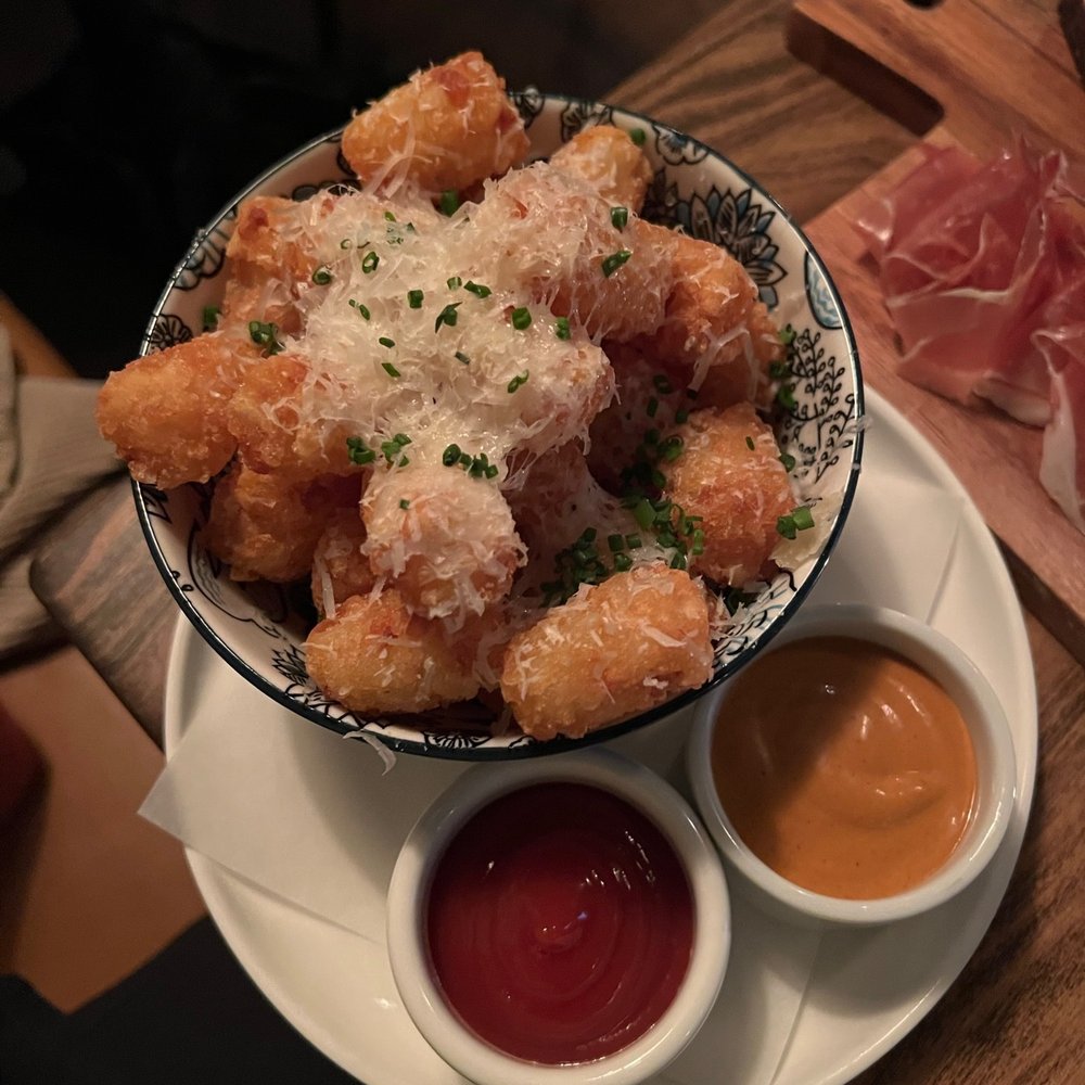 Melanie - Wine Bars Near Me - Los Angeles, California Melanie - Wine Bars Near Me - Los Angeles, California