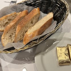 Emporium Brasil - Bread