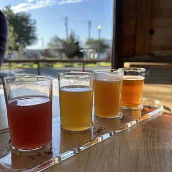 Brix Factory Brewing - Beer Sampler - Breweries Near Me - Oakland, California