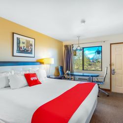 OYO Hotel Arlington WA I-5