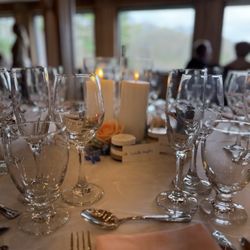 Pavilion On Crystal Lake - Table setting