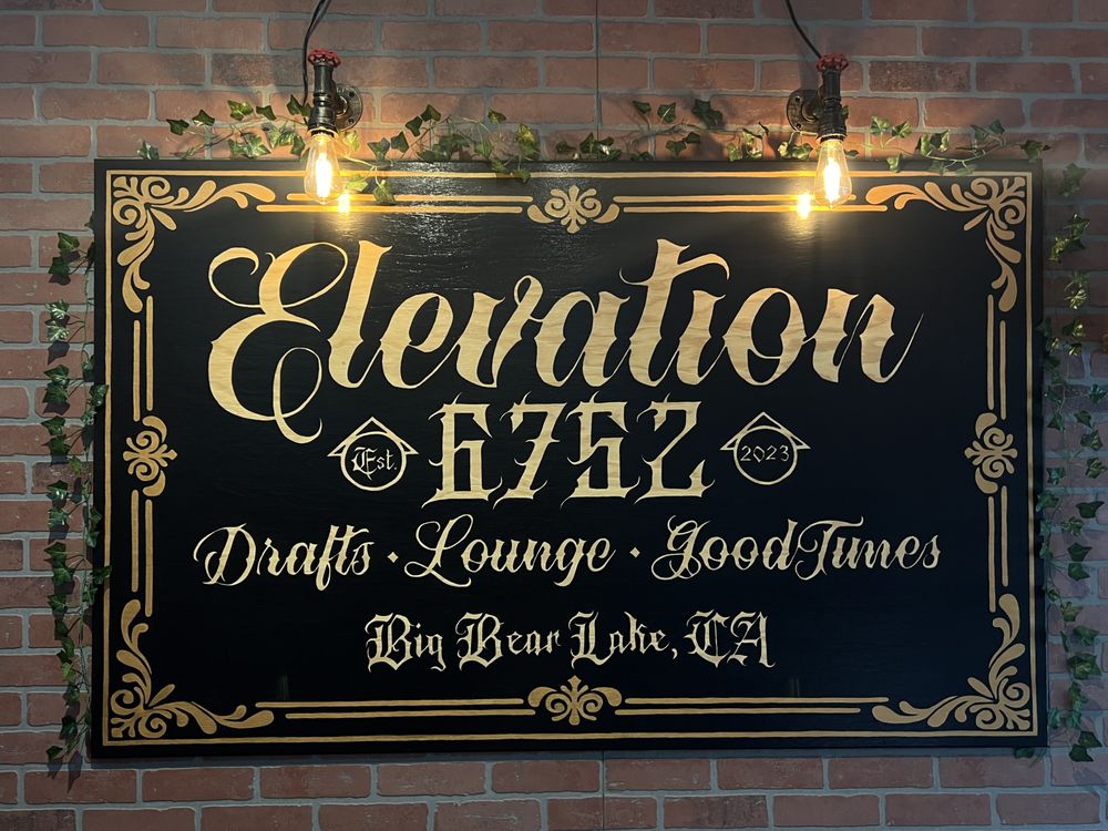 ELEVATION 6752 Updated September 2024 13 Photos & 11 Reviews 652 Pine Knot Ave, Big Bear