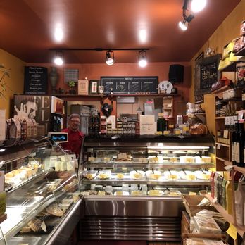 Diabolissimo - Magasin Diabolissimo sur L'Avenue Mont-Royal - Italian Near Me - Montreal, Quebec Diabolissimo - Magasin Diabolissimo sur L'Avenue Mont-Royal - Italian Near Me - Montreal, Quebec