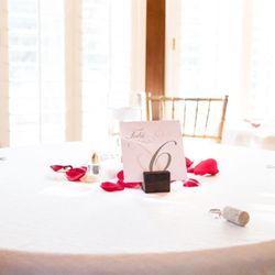 Everlasting Events - Simplistic touches add beauty.