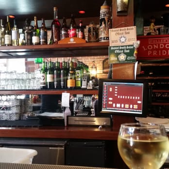 Sutter Pub & Restaurant - Full bar area - Breakfast & Brunch Near Me - San Francisco, California Sutter Pub & Restaurant - Full bar area - Breakfast & Brunch Near Me - San Francisco, California
