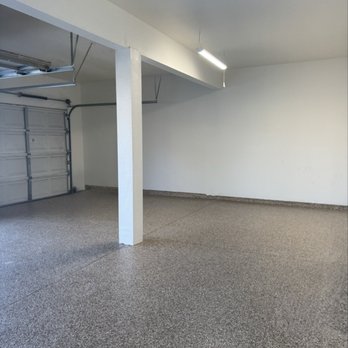 AM Pro Painting - Garage with new paint and epoxy flooring - Painters Near Me AM Pro Painting - Garage with new paint and epoxy flooring - Painters Near Me