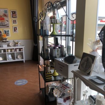Nothing Bundt Cakes - Inside - Bakeries Near Me - El Paso, Texas