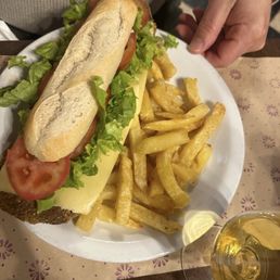 Milanesa sandwich Milanesa sandwich