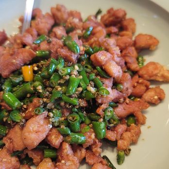 Noah's Kitchen - Chicken sauteed w green chilies (spicy) - Asian Fusion Near Me - Brookline, Massachusetts