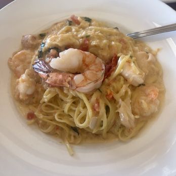 Gladstone's - Lobster, Shrimp, & Crab Linguine - Seafood Near Me - Long Beach, California Gladstone's - Lobster, Shrimp, & Crab Linguine - Seafood Near Me - Long Beach, California