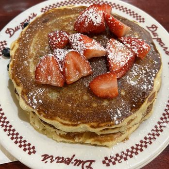 Du-Par's Restaurant - Strawberry and Blueberry Pancakes - Bakeries Near Me - Los Angeles, California Du-Par's Restaurant - Strawberry and Blueberry Pancakes - Bakeries Near Me - Los Angeles, California