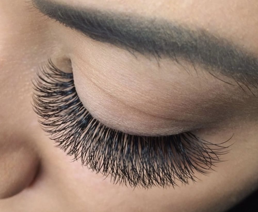 Ai Lashes Logo