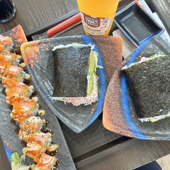 Ichiko Sushi - Crystal Roll, Crab Onigiri, Salmon Mayo Onigiri - Japanese Near Me - Martinez, California Ichiko Sushi - Crystal Roll, Crab Onigiri, Salmon Mayo Onigiri - Japanese Near Me - Martinez, California