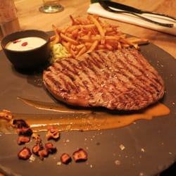 Door No. 8 - Österreichisches Dry-aged Rib Eye mit Stiftpommes